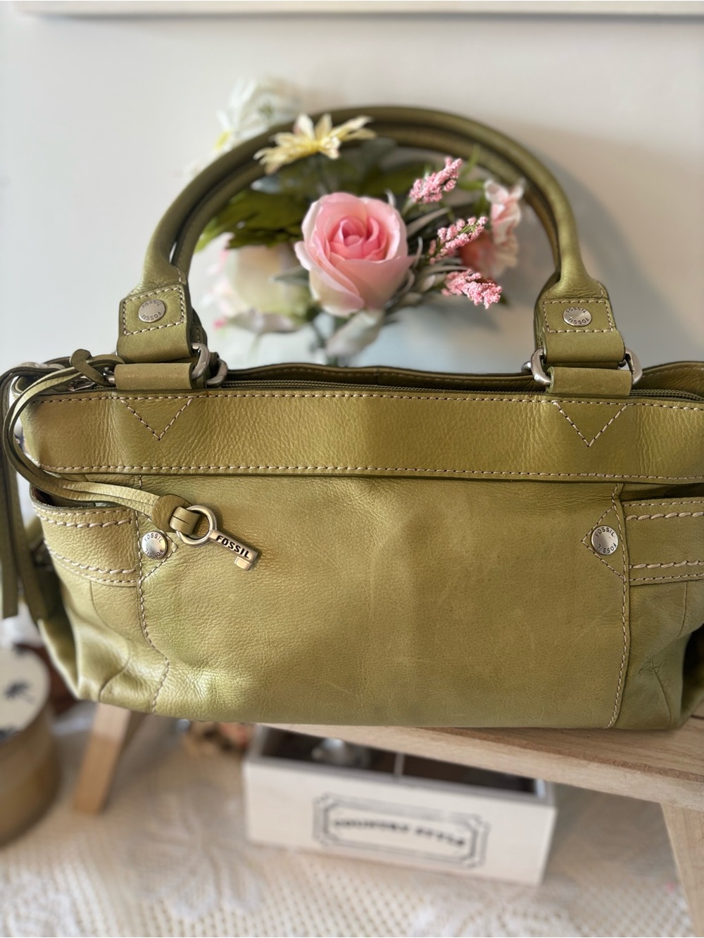 Vintage Fossil Olive Green Leather Satchel - Women's Bag